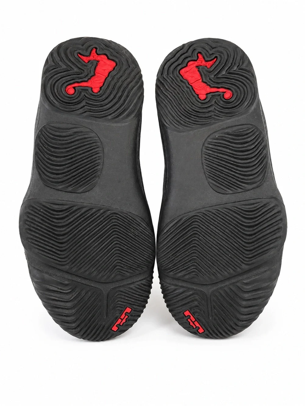 Nike LeBron Soldier XI Kids Slip-On Basketball Sneakers Black/Red US 10